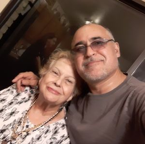 Meet your Posher, Néstor